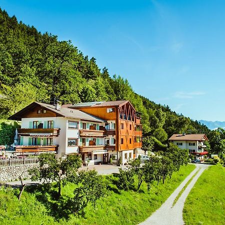 Gasthof Hotel Woehrmaurer Feldthurns Eksteriør bilde