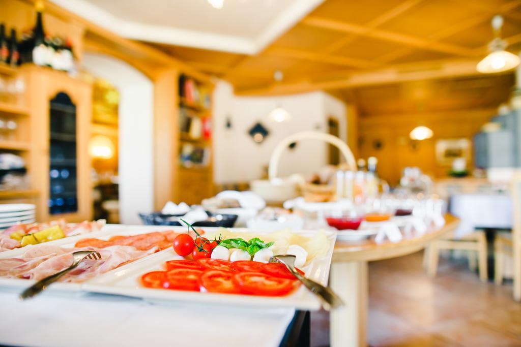 Gasthof Hotel Woehrmaurer Feldthurns Eksteriør bilde